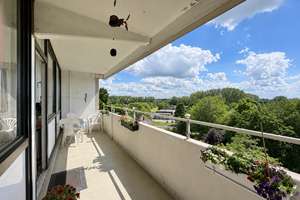 Großzügige sowie helle 3-Zimmer-Wohnung mit sonnigem Balkon und Weitblick in guter Lage – Die vollständige Adresse der Immobilie erhältst du vom Anbieter., 30629 Misburg-Nord, Hannover – Vorschaubild 1