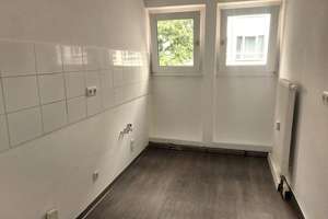 ** Südviertel; bezugsfrei; helle, gepflegte 3 Raumwohnung mit Balkon ** – 45128 Südviertel, Essen – Vorschaubild 7