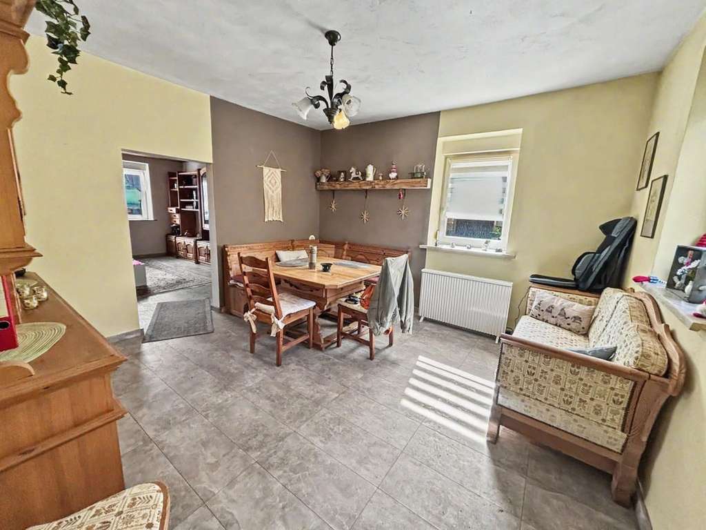 Immobilie in Dunzweiler - Doppelhaushälfte mit großem Gartengrundstück, Scheune, Werkstatt in Dunzweiler - sofort bezugsfrei! - Bild 4