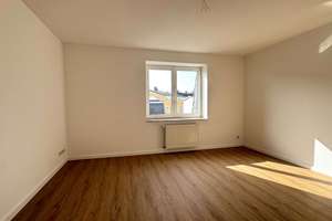 Bezugsfreie 4-Zimmer-Wohnung in der Paulsstadt I kürzlich saniert – Die vollständige Adresse der Immobilie erhältst du vom Anbieter., 19053 Paulsstadt, Schwerin – Vorschaubild 12