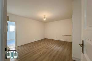 Atemberaubendes Dreifamilienhaus mit Garten, Terrasse und Loggia – Die vollständige Adresse der Immobilie erhältst du vom Anbieter., 42389 Langerfeld-Beyenburg, Wuppertal – Vorschaubild 11