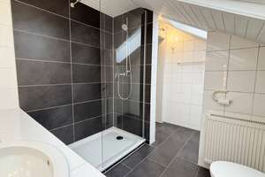 1. Rheinlage: Lichtdurchflutete Maisonette-Wohnung mit Rheinblick – Die vollständige Adresse der Immobilie erhältst du vom Anbieter., 40489 Wittlaer, Düsseldorf – Vorschaubild 16