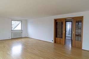 Ausblick inklusive – Die vollständige Adresse der Immobilie erhältst du vom Anbieter., 45259 Heisingen, Essen – Vorschaubild 2