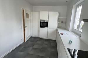 Hochwertig modernisierte Altbauwohnung mit Südbalkon in Stuttgart-Degerloch – Die vollständige Adresse der Immobilie erhältst du vom Anbieter., 70597 Degerloch (Ortsteil), Stuttgart – Vorschaubild 9