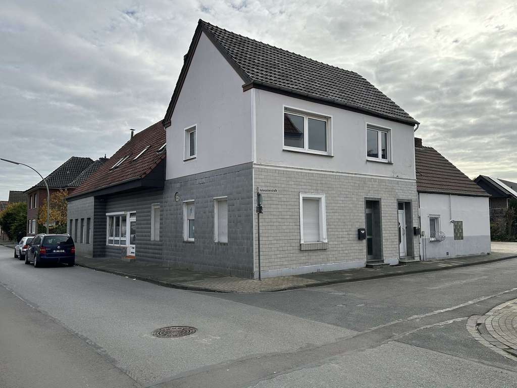 Immobilie in Steinfurt - Hier wird Rendite spannend: rd. 9,6% Rendite bzw. ~. 1.000 € / m² Wohnfläche! - Bild 0