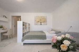 Modern möbliertes Apartment mit Balkon & TG in München-Giesing – sofort bezugsfrei – Die vollständige Adresse der Immobilie erhältst du vom Anbieter., 81541 Obergiesing, München – Vorschaubild 2