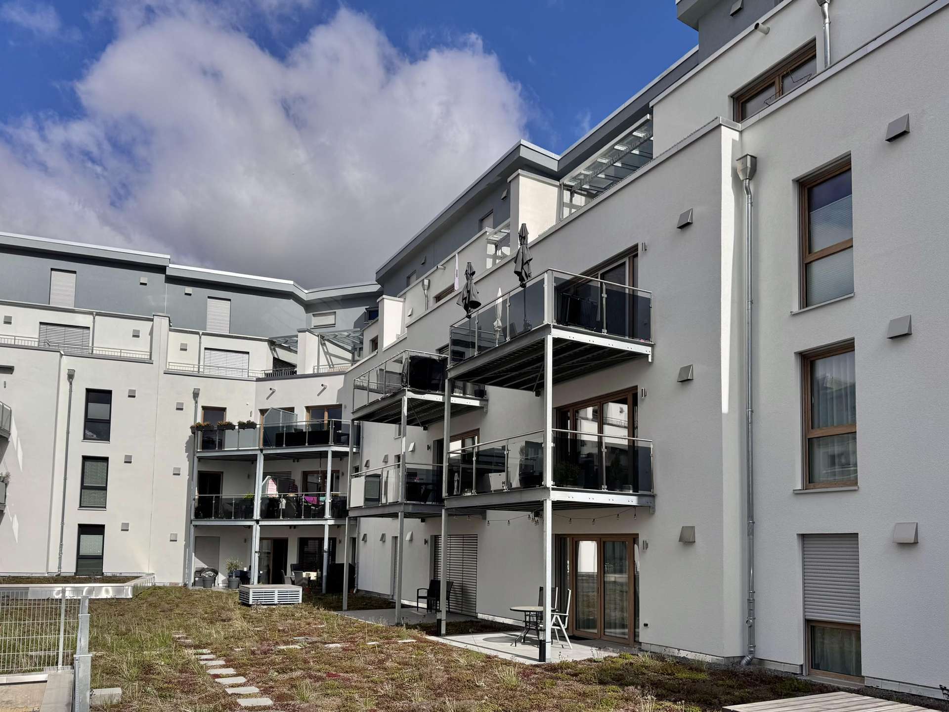 BARRIEREFREIE WOHNUNG IM L&Ouml;WENKARREE