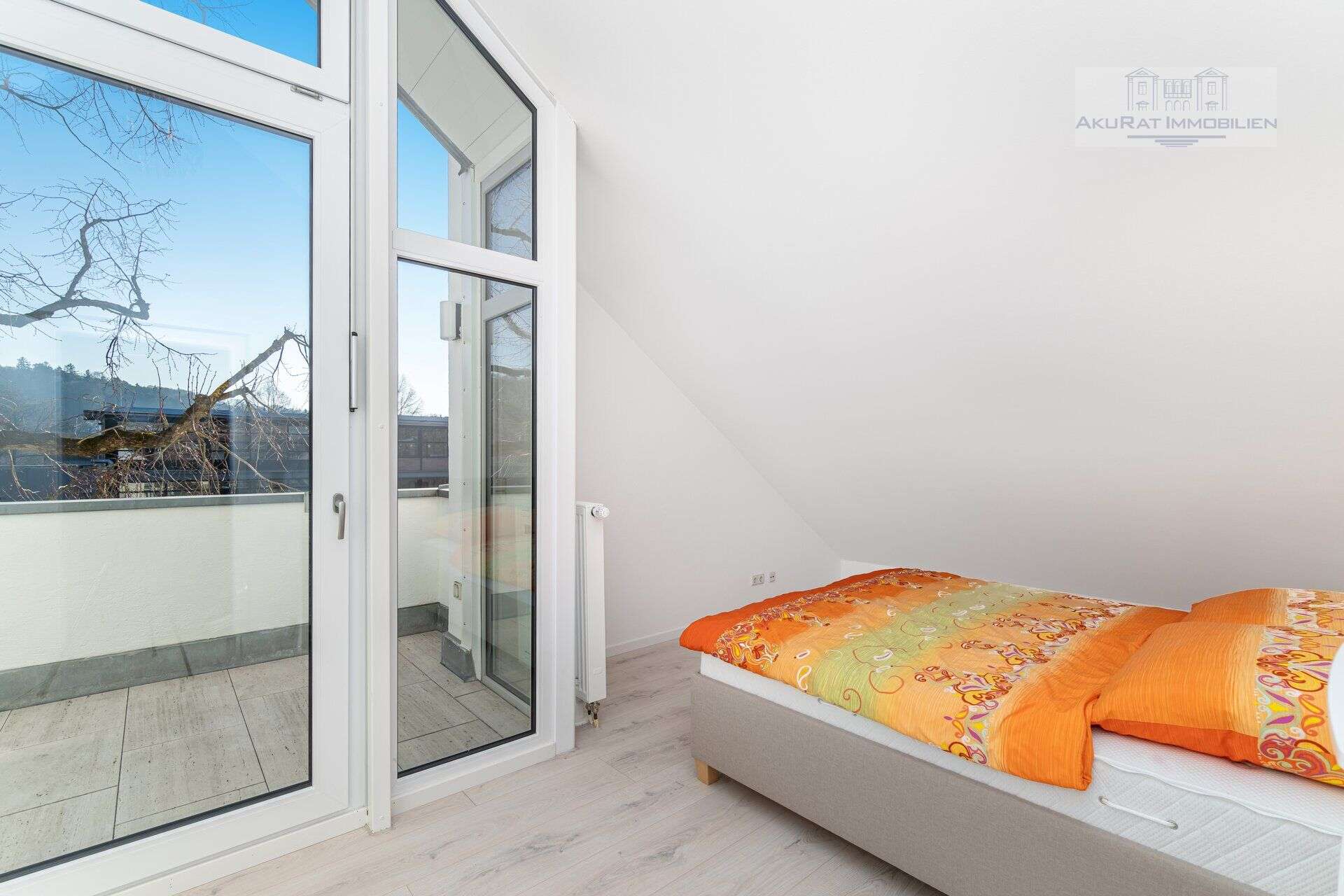 Immobilie in Herrsching am Ammersee - Helle, stilvolle 2-Zimmer-DG-Wohnung mit Südbalkon & TG in Toplage Herrsching - frei ab sofort! - Bild 10