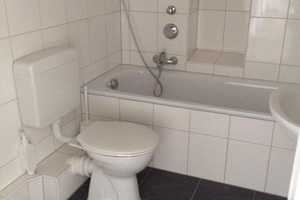 So macht wohnen Spaß: großzügig  geschnittene 2-Zimmer-Wohnung – Reichenberger Allee 2, 24146 Kiel – Vorschaubild 3