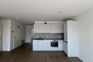 Lichtdurchflutete 3-Raum-Wohnung mit Einbauküche und Balkon – Friedrichstraße 9, 1067 Friedrichstadt, Dresden – Vorschaubild 2