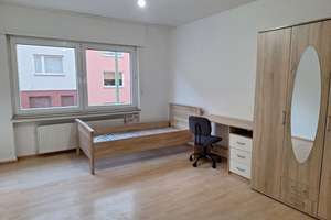 Sehr schöne möbilierte 3 Zi Wohnung sehr nah zu Uni