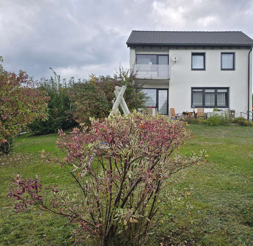 Immobilie in Kirchenlamitz - Geräumiges 6-Zimmer Einfamilienhaus in Kirchenlamitz - Bild 0