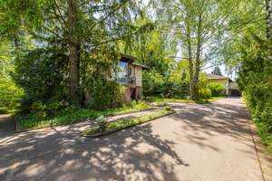 Einzigartiges, parkähnliches Anwesen mit Villa, Poolhaus und Einfamilienhaus – Die vollständige Adresse der Immobilie erhältst du vom Anbieter., 96476 Bad Rodach – Vorschaubild 12