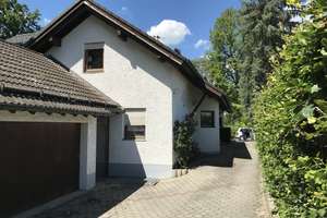 Attraktive 2-Zimmer-Dachterrassenwohnung am Isarhochufer in Unterföhring in einer Villa mit 6 Whg
