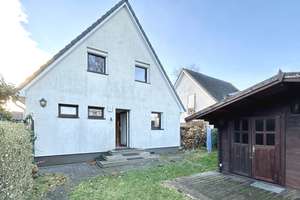 Neuer Preis! Gemütliches Einfamilienhaus mit Garage und Teich – Die vollständige Adresse der Immobilie erhältst du vom Anbieter., 24620 Bönebüttel – Vorschaubild 5