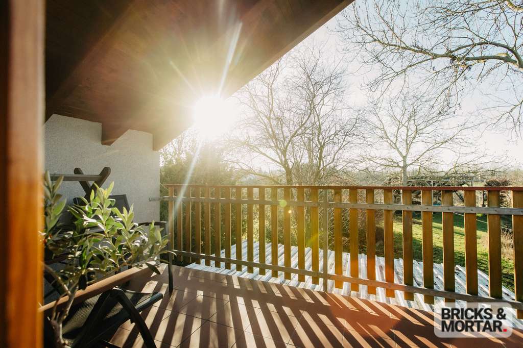 Immobilie in Schkopau - Charmantes Landhaus mit Einliegerwohnung, Studio, Sauna - ein Zuhause mit Charakter - Bild 4