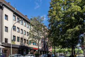 ***Geräumige und frisch sanierte Wohnung am Borsigplatz*** – Oesterholzstraße 34, 44145 Dortmund – Vorschaubild 1