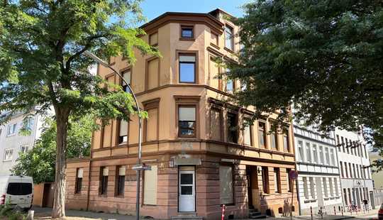 Bild von Kapitalanlage mit Entwicklungschancen – Historisches MFH mit 8 Einheiten, in Hamburg-Harburg