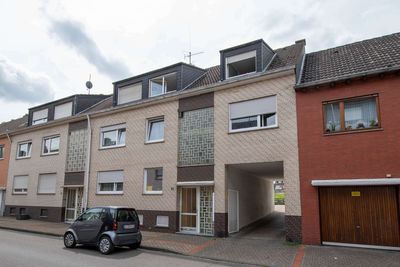 Alsdorf-Hoengen: Schöne 3,5-Zimmer Dachgeschosswohnung zu vermieten!
