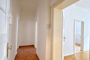 Helle und gepflegte 2-ZKB-Altbauwohnung im Nauwieser Viertel – Blumenstraße 40, 66111 Sankt Johann, Saarbrücken – Vorschaubild 2