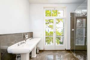 Property thumbnail 9