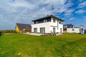 Modernes Familienidyll am Feldrand – Stilvolles Einfamilienhaus – Die vollständige Adresse der Immobilie erhältst du vom Anbieter., 33181 Bad Wünnenberg – Vorschaubild 2
