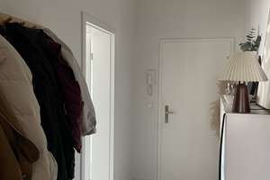 Helle, sanierte 2-Zimmer-Altbauwohnung mit Balkon und Charakter – Steinbacher Straße 30, 1157 Cotta (Stadtteil), Dresden – Vorschaubild 2
