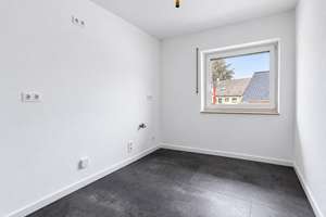 ERSTVERMIETUNG NACH KOMPLETTRENOVIERUNG UND MODERNISIERUNG: 3 ZIMMER, 94 m² & SONNIGER SÜDBALKON – 41547 Dormagen – Vorschaubild 17