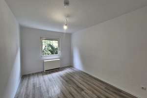Zuhause ist: Gemütliche 3 Zimmer Wohnung in Essen! – Eickenscheidter Fuhr 127, 45139 Südostviertel, Essen – Vorschaubild 2