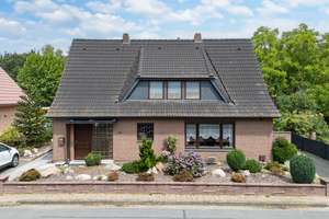 Achim: Zweifamilienhaus mit Potenzial – Frei zur Vermietung  oder zur Selbstnutzung! Obj.8692 – Die vollständige Adresse der Immobilie erhältst du vom Anbieter., 28832 Achim – Vorschaubild 6