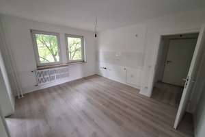 Frisch renovierte 2 Zimmer Wohnung