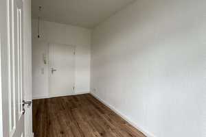 Kernsaniertes Altbau Apartment – Oberbilker Allee 310, 40227 Düsseldorf – Vorschaubild 4