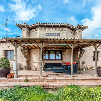 Freistehendes Haus oder Villa zum Verkauf in Villamanta