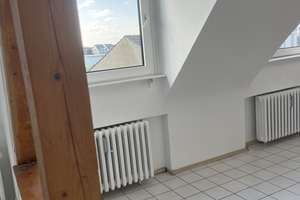 Schöne helle 3-Zimmer Dachgeschosswohnung in Düsseldorf-Hamm mit Balkon – Aderkirchweg 67, 40221 Hamm, Düsseldorf – Vorschaubild 14