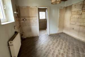 Historisches Wohnhaus mit Innenhof / Garagen im ❤️ von Kirchheim! Nach nur 4 Wochen RESERVIERT !!! – Hagellachstraße 3, 69124 Kirchheim, Heidelberg – Vorschaubild 9