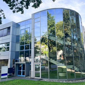 Repräsentative Büroflächen direkt auf der Ruhrallee | hell & modern | tolle Anbindung