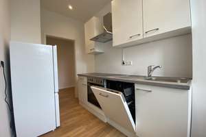 Modernisierte, gut geschnittene 4-Zimmer-Wohnung mit Einbauküche