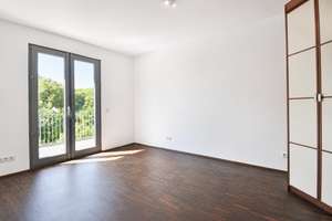 Möblierte 2 Zimmer Wohnung am Wildpark! Großer Sonnenbalkon! Aufzug! TG-Stellplatz! – Die vollständige Adresse der Immobilie erhältst du vom Anbieter., 40629 Ludenberg, Düsseldorf – Vorschaubild 7