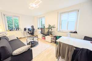 *Schöne Zweizimmerwohnung mit großem Balkon in ruhiger Lage im Westen, Herweghstraße*