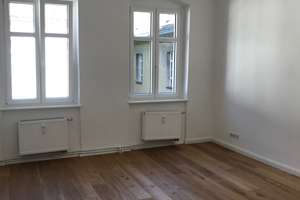 Super 1-Zimmer-Apartment - Parkett, Einbauküche, Wannenbad BT Sa. 16.05./Uhrzeit: auf Anfrage – Schivelbeiner Straße 19, 10439 Prenzlauer Berg, Berlin – Vorschaubild 3