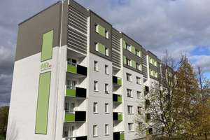 Neu sanierte 3-Raum-Wohnung im Mieterstrom-Objekt!