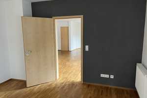 Helle WHG !Innere Pleich! mit große Wohnbereich und hochwertiger Einbauküche – Würzburg – Vorschaubild 5