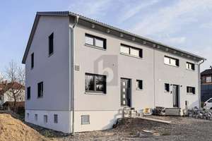 NEUBAU-DOPPELHAUSHÄLFTE MIT GARTEN – Die vollständige Adresse der Immobilie erhältst du vom Anbieter., 79364 Malterdingen – Vorschaubild 3