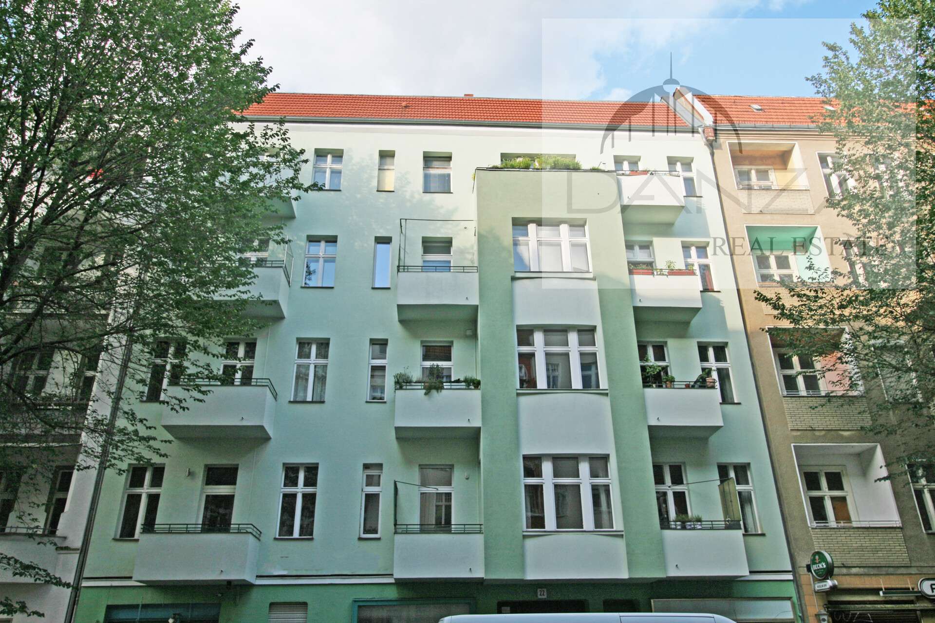 Gelegenheit im Sprengel-Kiez! Vermietete Wohnung zum sanieren mit Gartenfläche, Berlin – Bild 1