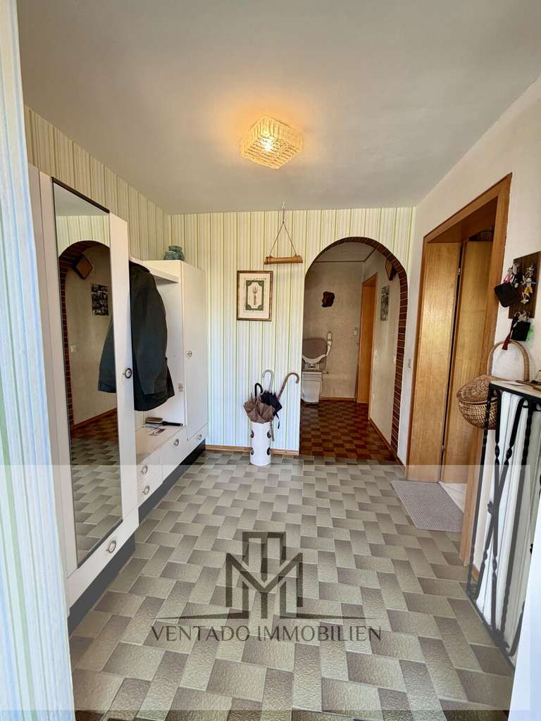 Immobilie in Schwalmstadt - Attraktives Einfamilienhaus mit großzügigem Grundstück in ruhiger Lage von Schwalmstadt - Bild 4