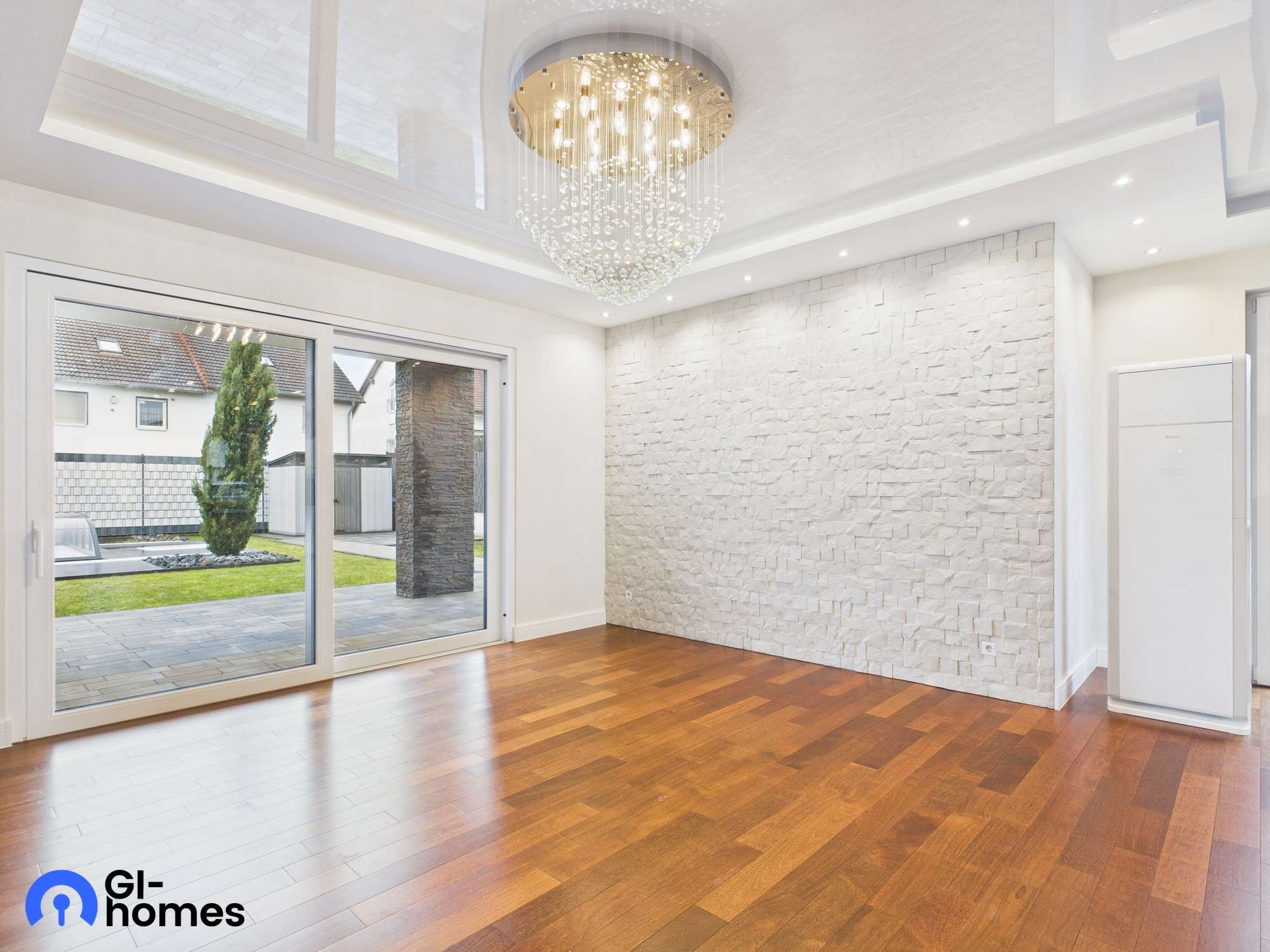 Immobilie in Hütschenhausen - Exklusives Einfamilienhaus mit Pool und Luxusausstattung in Spesbach - Bild 15