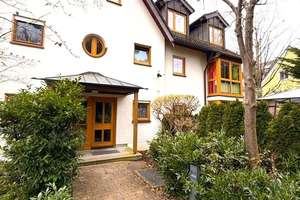 1,5-Zi.-Wohlfühloase mit eigenem Garten + zusätzl. TOP-Hobbyraum in Bestlage Gartenstadt-Trudering – Eigerstraße 37 a, 81825 Gartenstadt Trudering, München – Vorschaubild 2