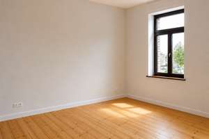 Sanierte Altbauwohnung im Denkmalhaus – Feldblick, hohe Decken & Designbad – Winkelhauser Straße 2, 47228 Bergheim, Duisburg – Vorschaubild 8