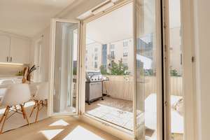 PROVISIONSFREI: Lichtdurchflutete 2-Zimmer-Wohnung mit zwei Balkonen im Arnulfpark (Maxvorstadt) – Marlene-Dietrich-Straße 33, 80636 Marsfeld, München – Vorschaubild 2