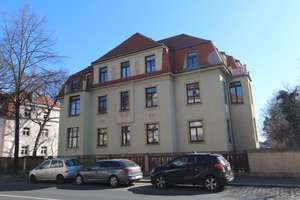 helle 2-Zimmer-Wohnung mit Erker